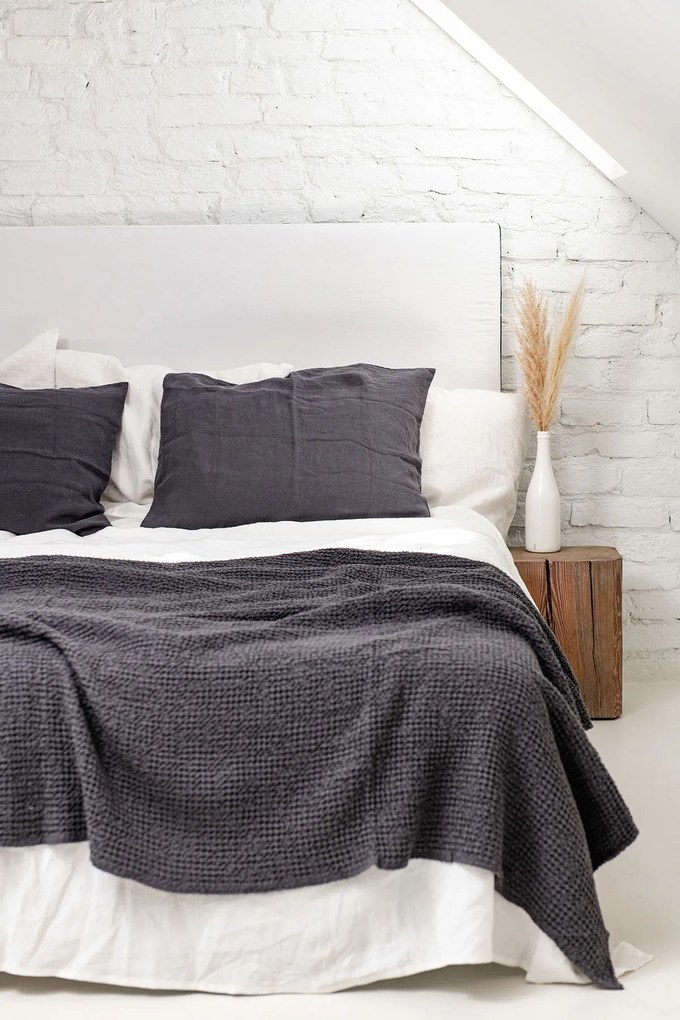 Copriletto A Nido Dape İn Lino Color Carbone / 53x81"/135x205cm / Charcoal