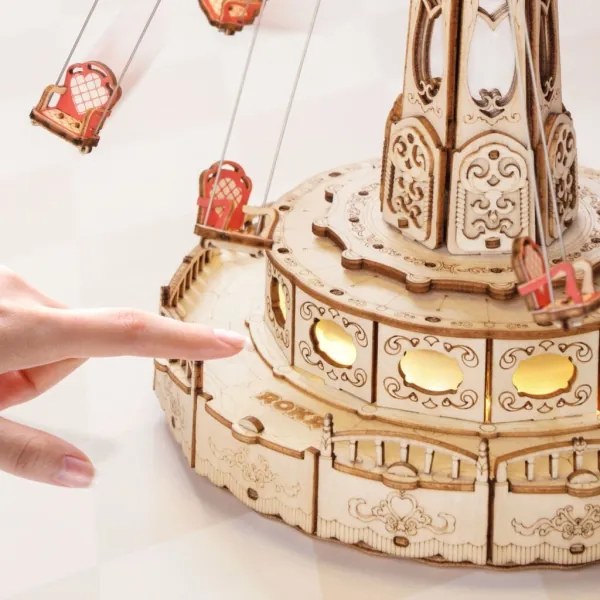 RoboTime - Puzzle carillon 3D Giostra a catena 3xAAA