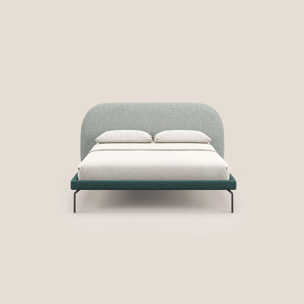 Soleil letto imbottito di design con piedi alti in metallo in bouclet smacchiabile T12 verde