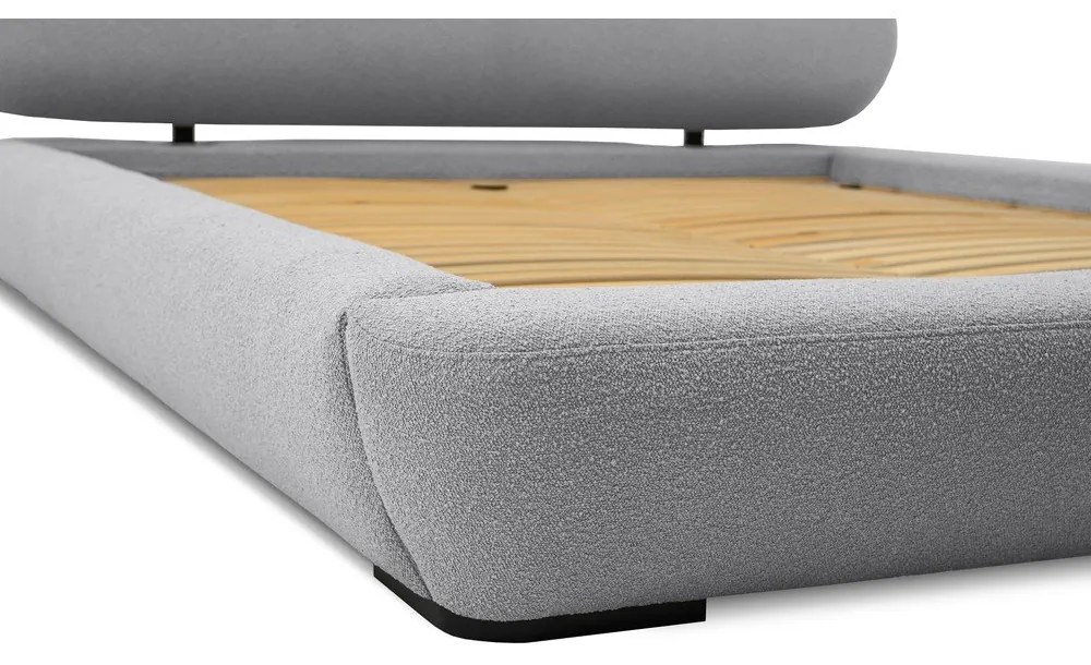 Letto matrimoniale imbottito grigio con doghe in legno 180x200 cm Odette - Scandic