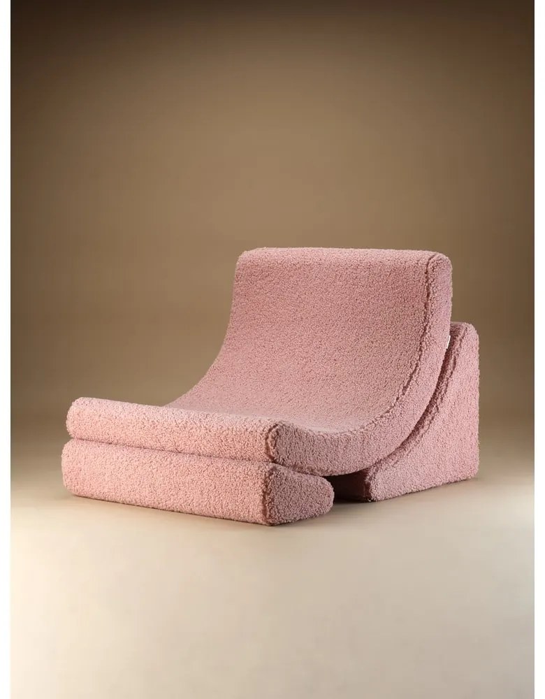 Poltrona per bambini rosa con rivestimento in bouclé Moon – Wigiwama