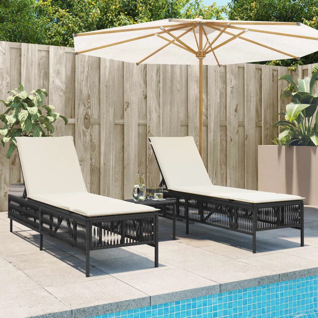 Lettini prendisole 2 pz con tavolino nero in polyrattan