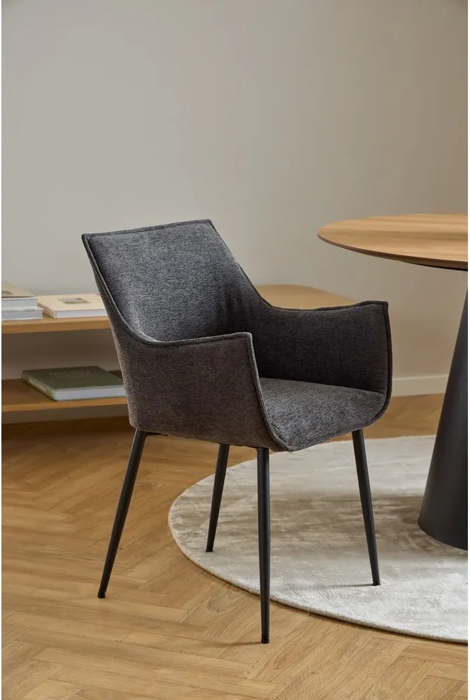 Sedia da pranzo grigio scuro in imbottito Bonita – Actona