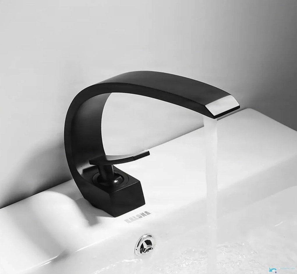 GB1424-zs: Rubinetto per lavabo EYN GB1424 con LED in più finiture, tra cui oro e nero opaco — Nero