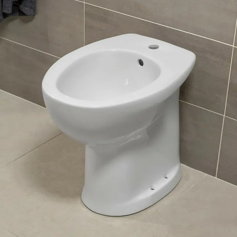 Bidet per anziani e disabili con altezza 49 cm e foro per rubinetto