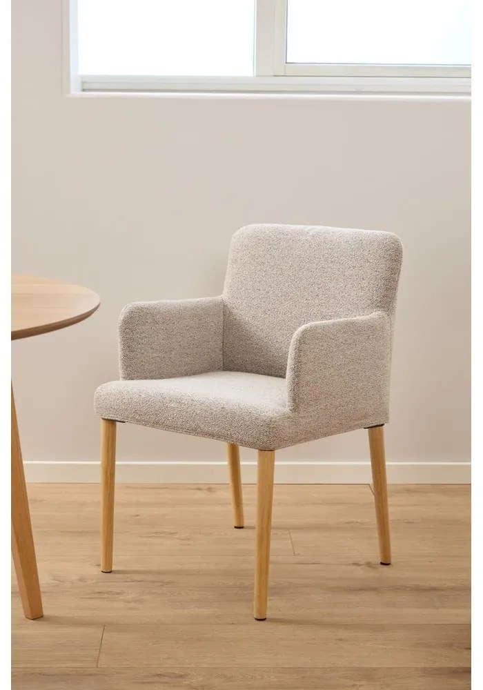 Sedia da pranzo beige in imbottito con braccioli Zoe – Actona