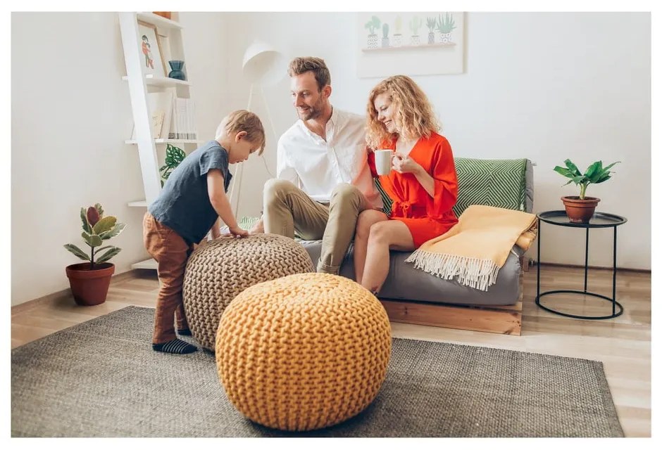 Poggiapiedi grigio scuro con rivestimento in lavorato a maglia Jagger – Bonami Essentials