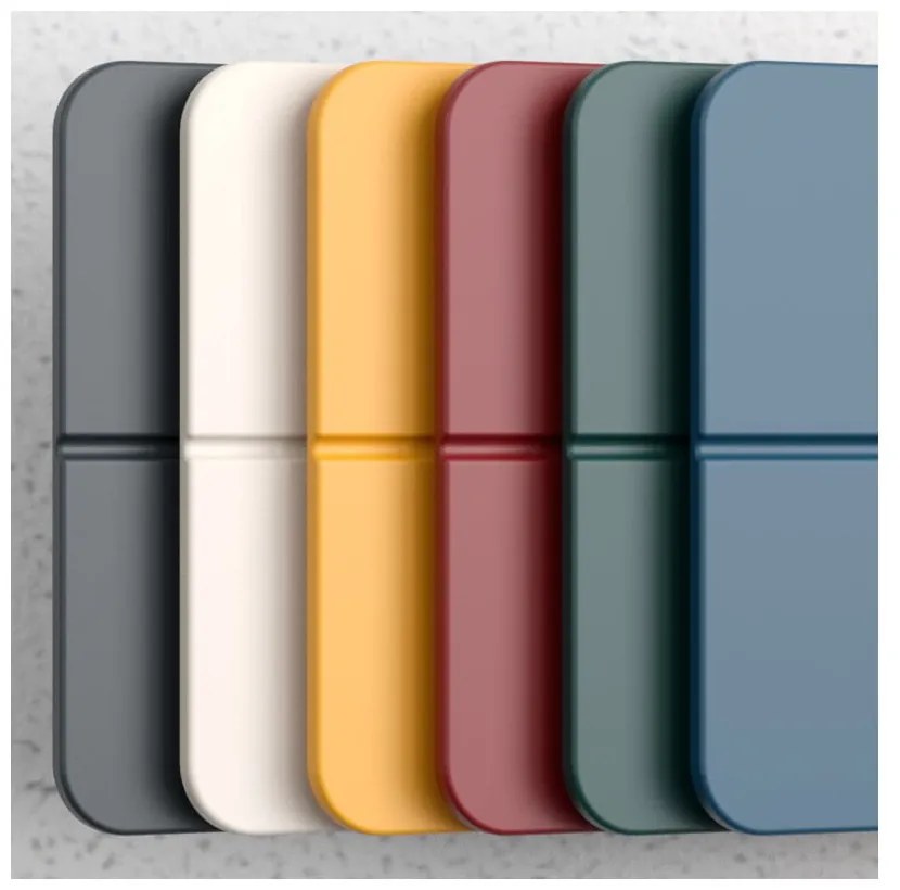 Set da corridoio marrone antracite con decoro in rovere One More Look - UMAGE