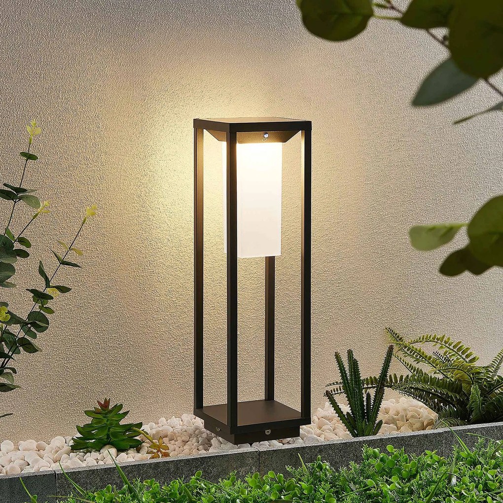 Lucande LED luce solare da piedistallo Eliel, altezza 50 cm, nero