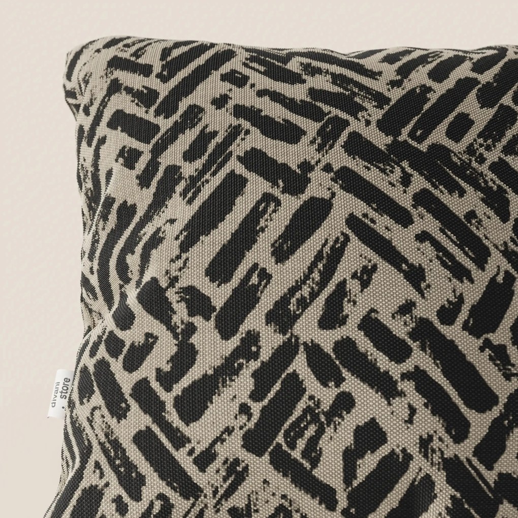 Brick cuscino geometrico disponibile in diversi colori realizzato in tessuto Idrorepellente tortora