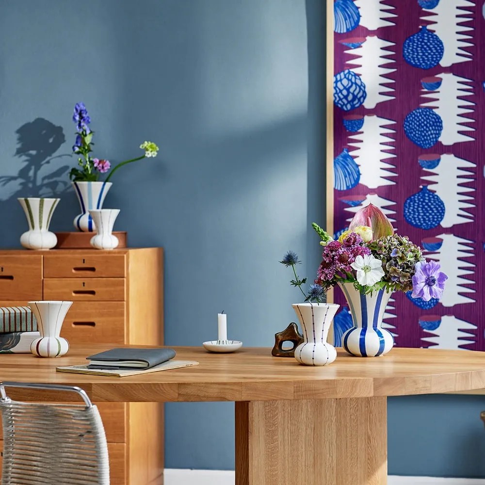 Vaso in ceramica bianca dipinto a mano Signature - Kähler Design