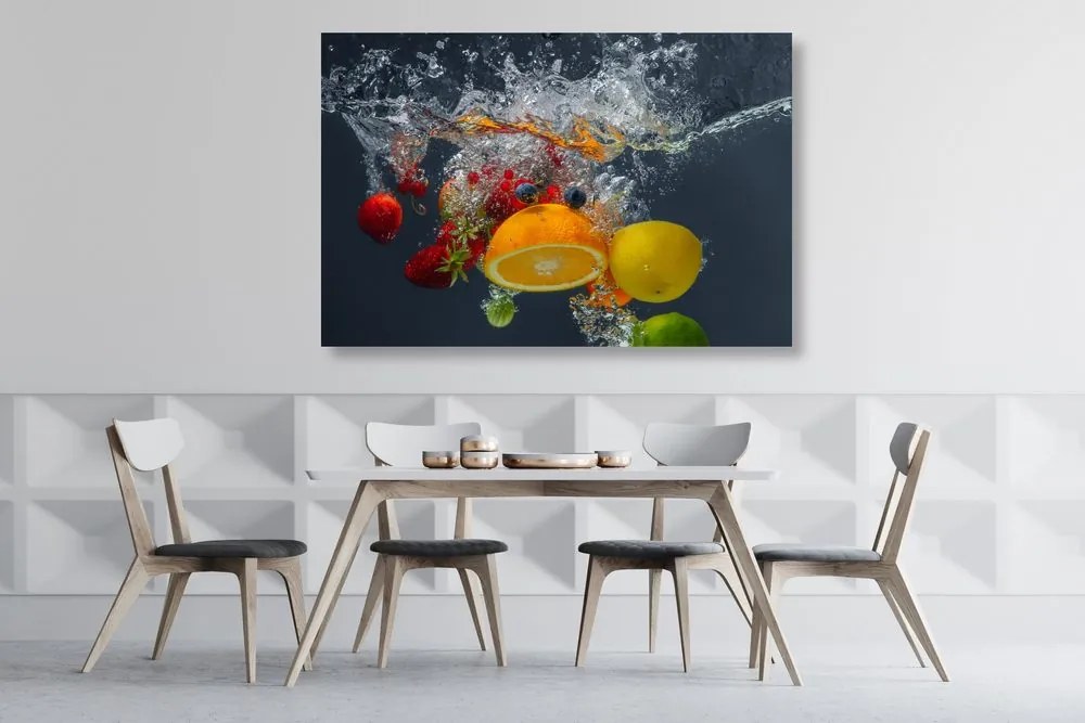 Quadro su tela – Frutta nell'acqua