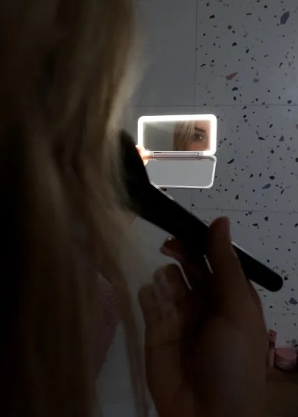 Concept KZ2010 - Specchio cosmetico LED PERFECT SKIN LED/1,5W/5V 300 mAh bianco