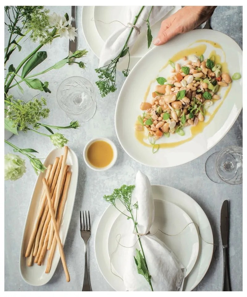 Piatto fondo in porcellana bianca Basic, 25 x 17 cm - Maxwell &amp; Williams