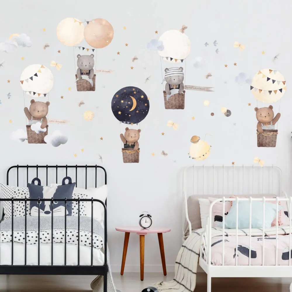 Carta adesiva per parete - Orsi con palloncini e cielo notturno | Inspio