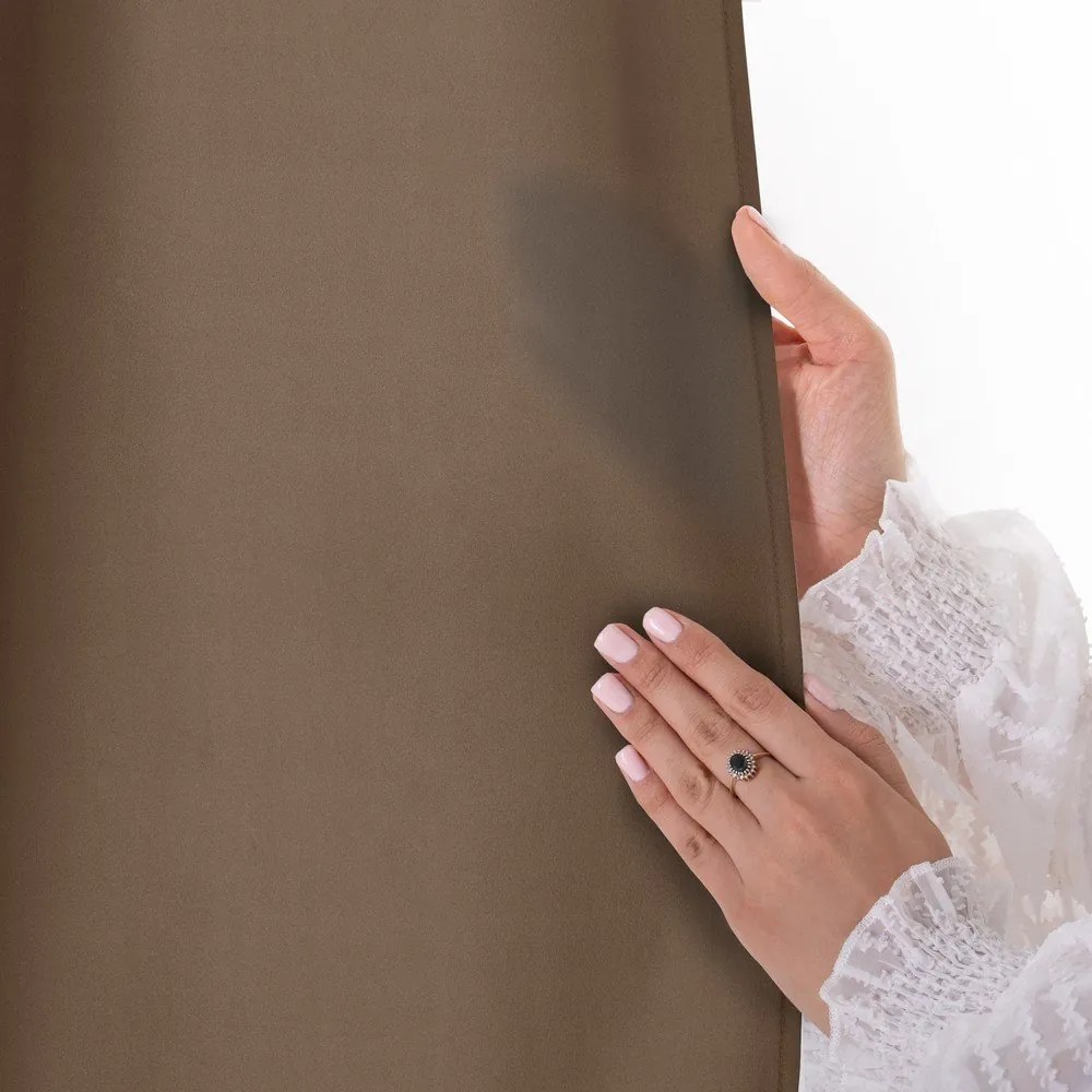 Tenda parzialmente oscurante marrone 140x250 cm Carli Tie – Restilo