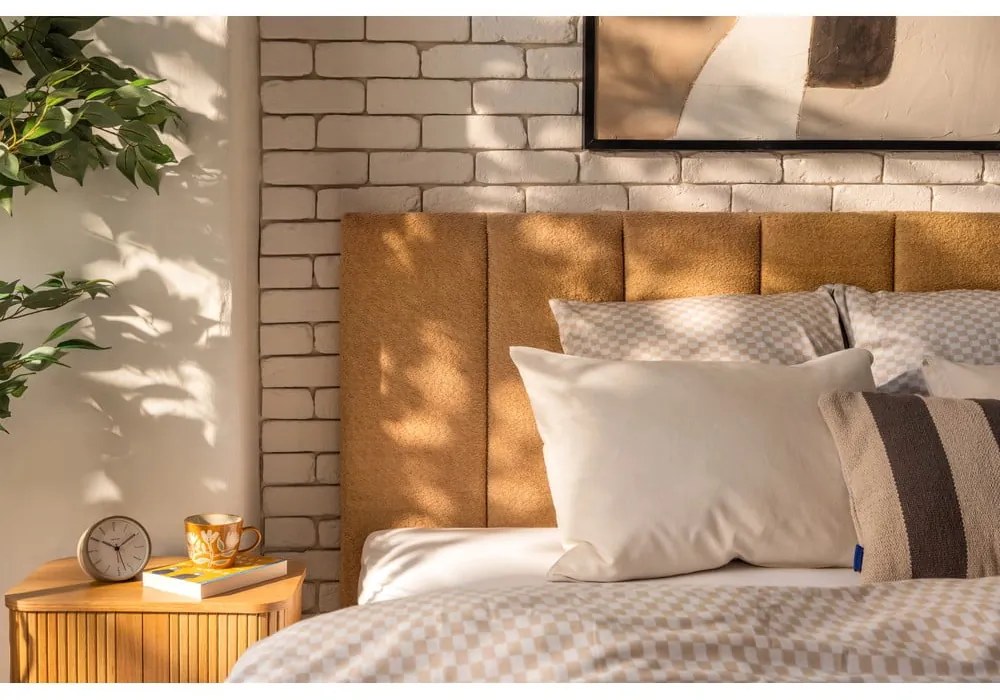 Letto matrimoniale imbottito color senape con contenitore, materasso e rete inclusi 180x200 cm Thessa Bold Line – Bonami Selection