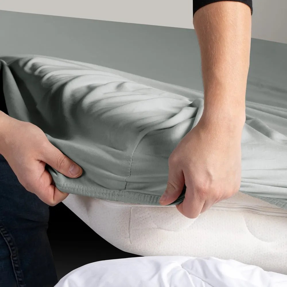 Lenzuolo con angoli grigio chiaro in jersey 240x220 cm Amber – Restilo