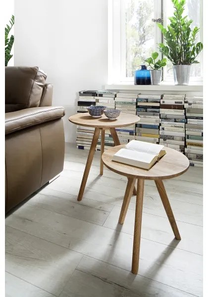 Set di 2 tavolini da salotto VEYLOR in rovere