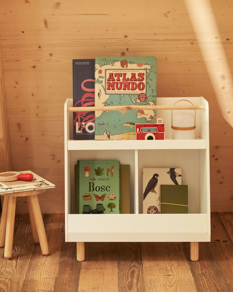 Kave Home - Libreria Serwa in MDF bianco con gambe e tavoletta in legno massiccio di pino