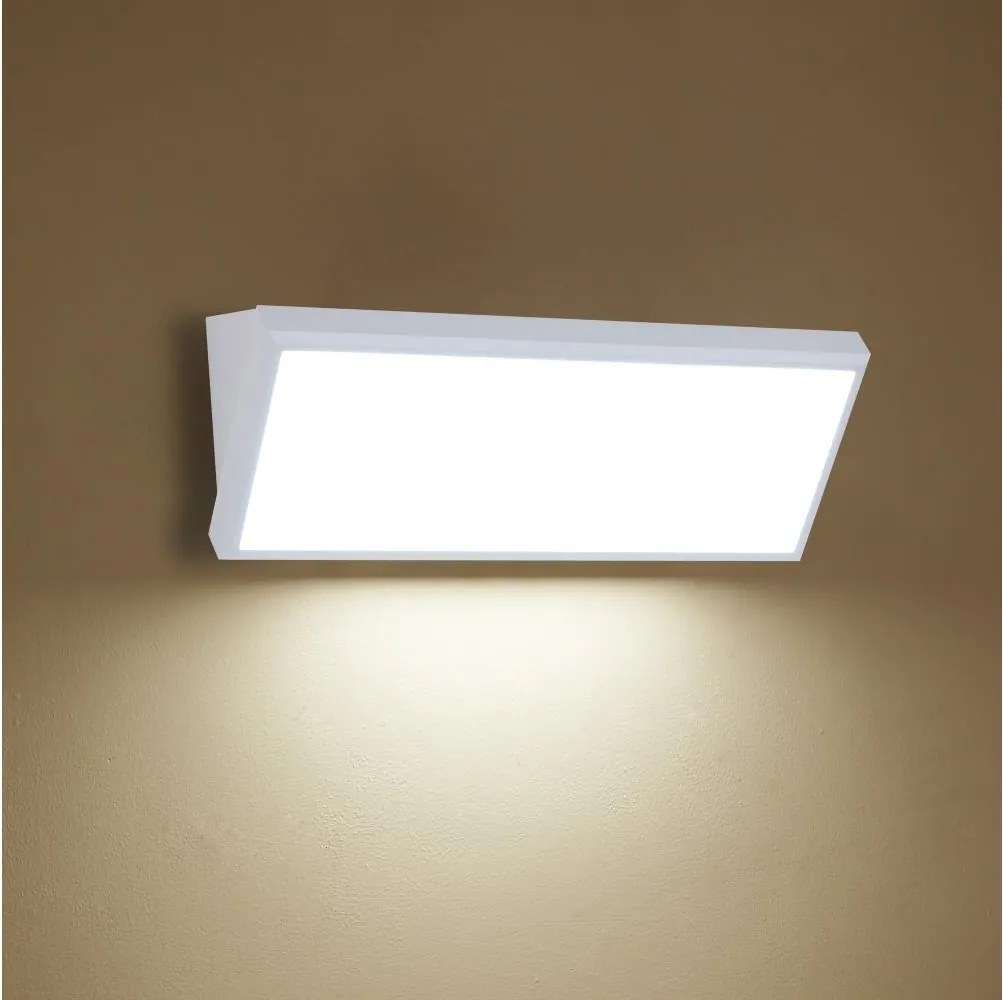 Brilagi - Applique LED da esterno TRIANGLE LED/42W/230V 3000/4000/6500K bianca IP65