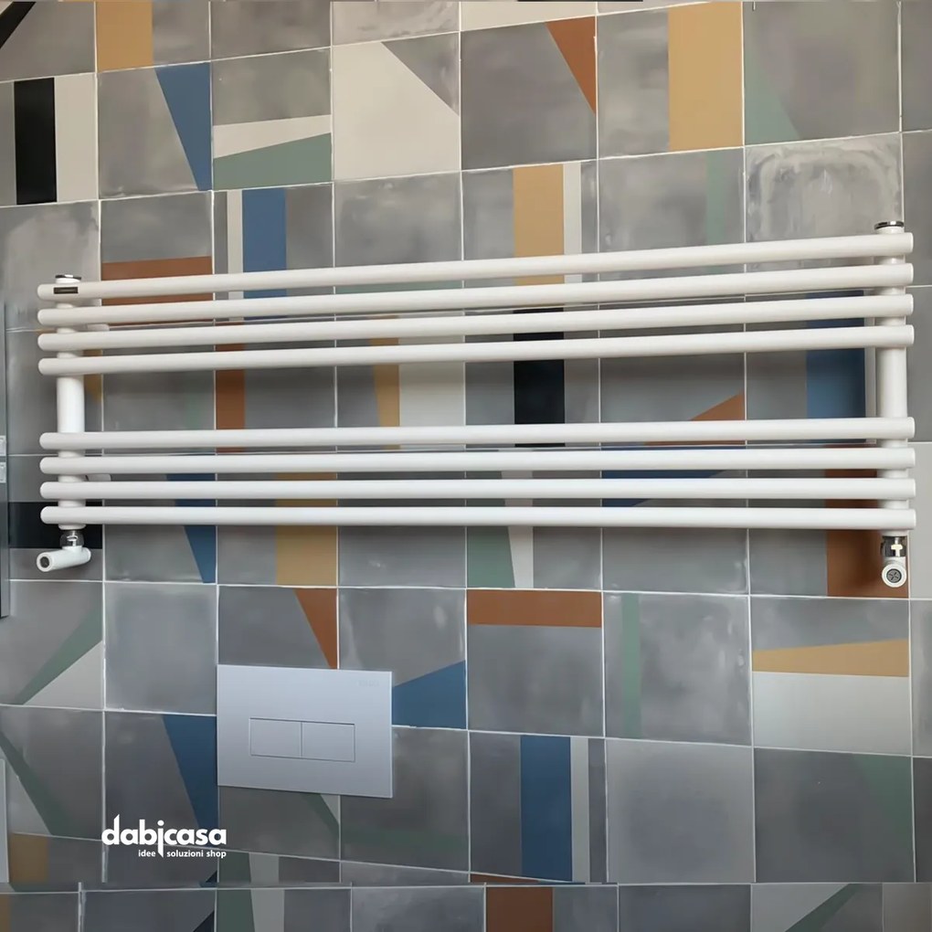 Antrax "Bdo25" Termoarredo Orizzontale Bianco Lucido L.140 cm H.36.8 cm Interasse 136 cm