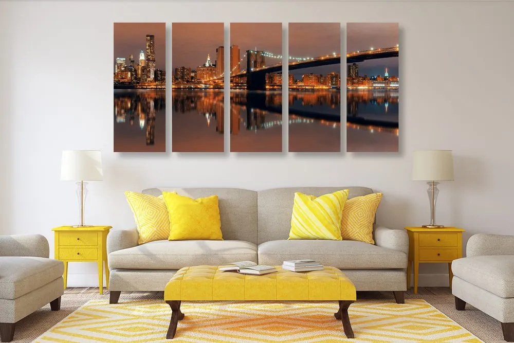 Quadri 5 pezzi – Riflesso di Manhattan nell'acqua
