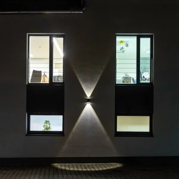 Brilagi - Applique a LED solare PYRAMID LED/2W/3,2V 1300 mAh IP54