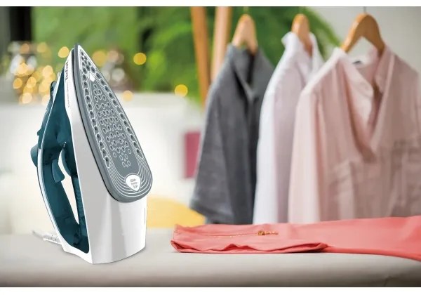 Tefal EXPRESS STEAM ferro da stiro a vapore 2400W/230V turchese