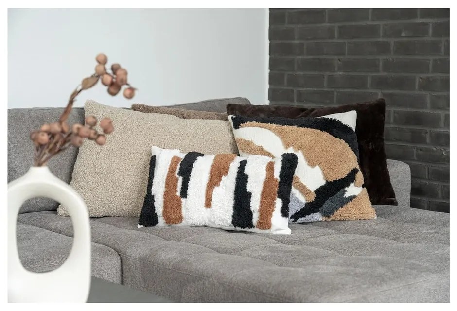 Cuscino decorativo in bouclé 45x60 cm Tavira – House Nordic