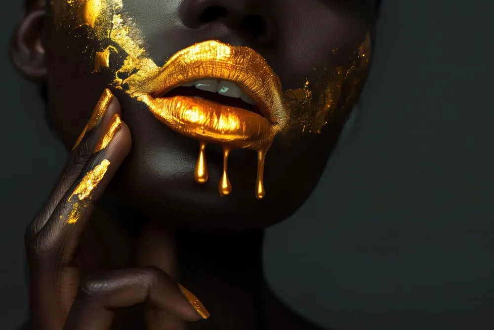 Stampa su tela – Donna con labbra dorate