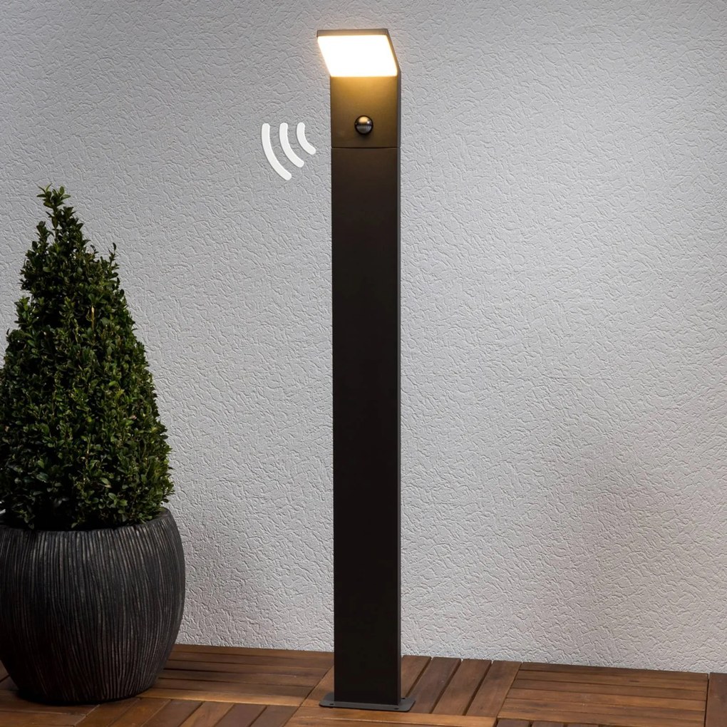 Lucande lampione a LED Nevio, sensore, 100 cm, antracite NEVIO, Nero, Alluminio, Moderno