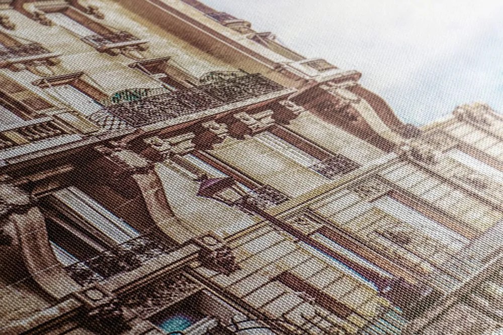 Quadro su tela – Vista sulla Torre Eiffel dalla strada di Parigi