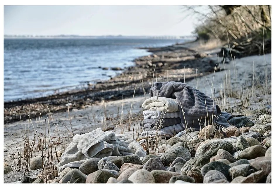 Asciugamano in cotone grigio chiaro 70x140 cm Inu - Zone