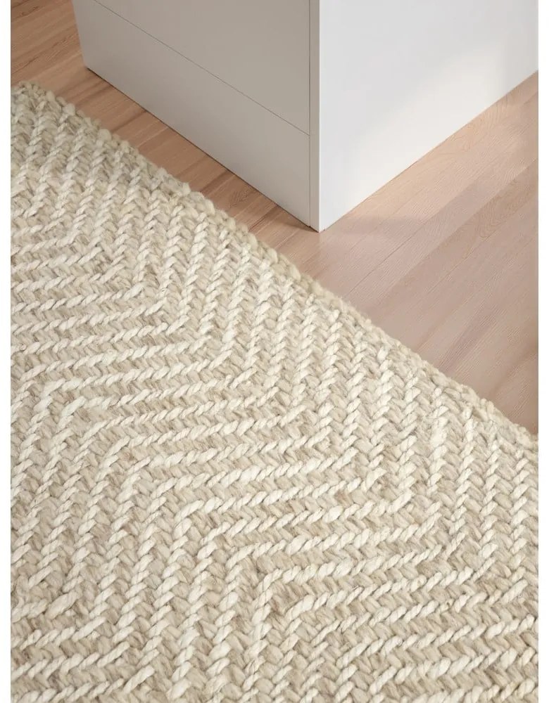 Tappeto color crema e avorio in misto lana tessuto a mano 160x230 cm Majoli – Elle Decoration