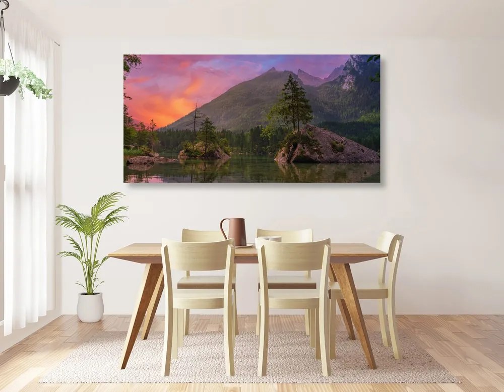 Quadro su tela – Tramonto sul paesaggio montano