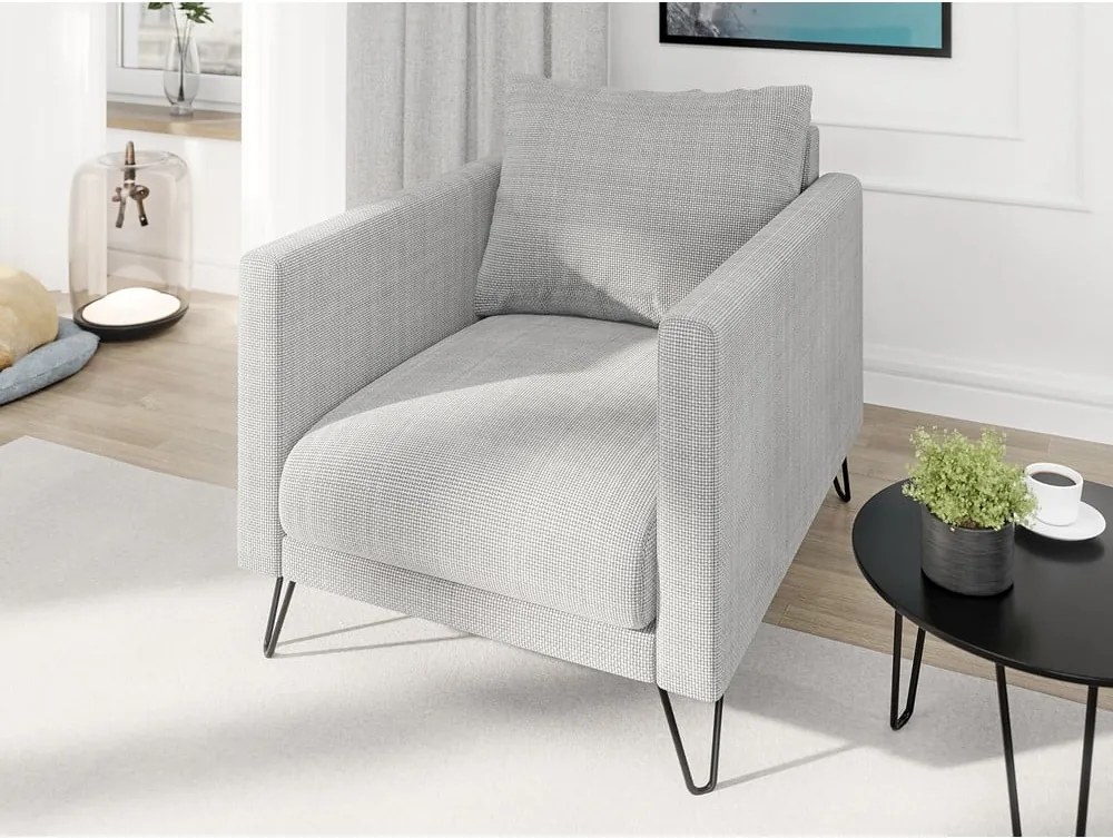 Poltrona grigio chiaro con rivestimento in ciniglia Freya – Ropez