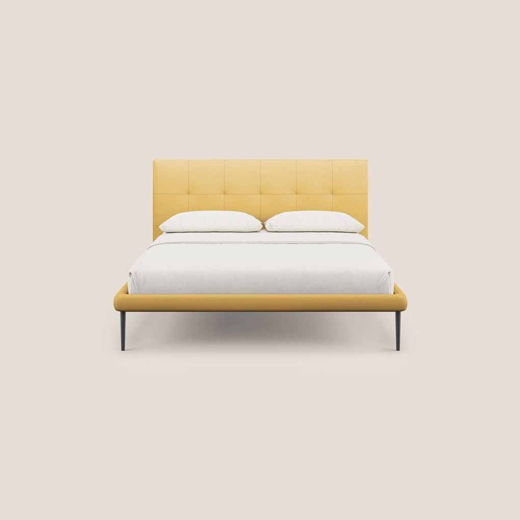 Midori letto imbottito trapuntato in ecopelle con piedini alti T04