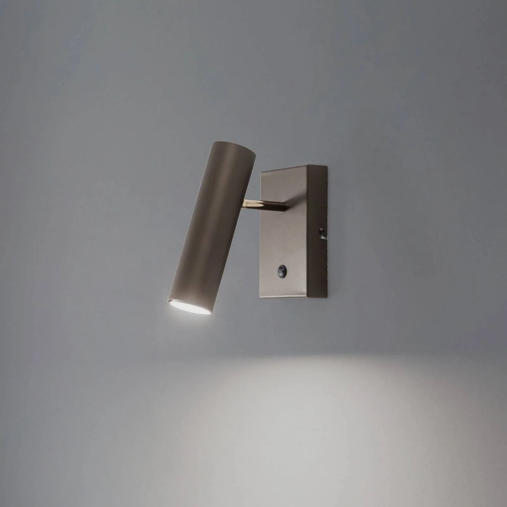 Luminex Applique Axion, a 1 luce, color titanio, acciaio