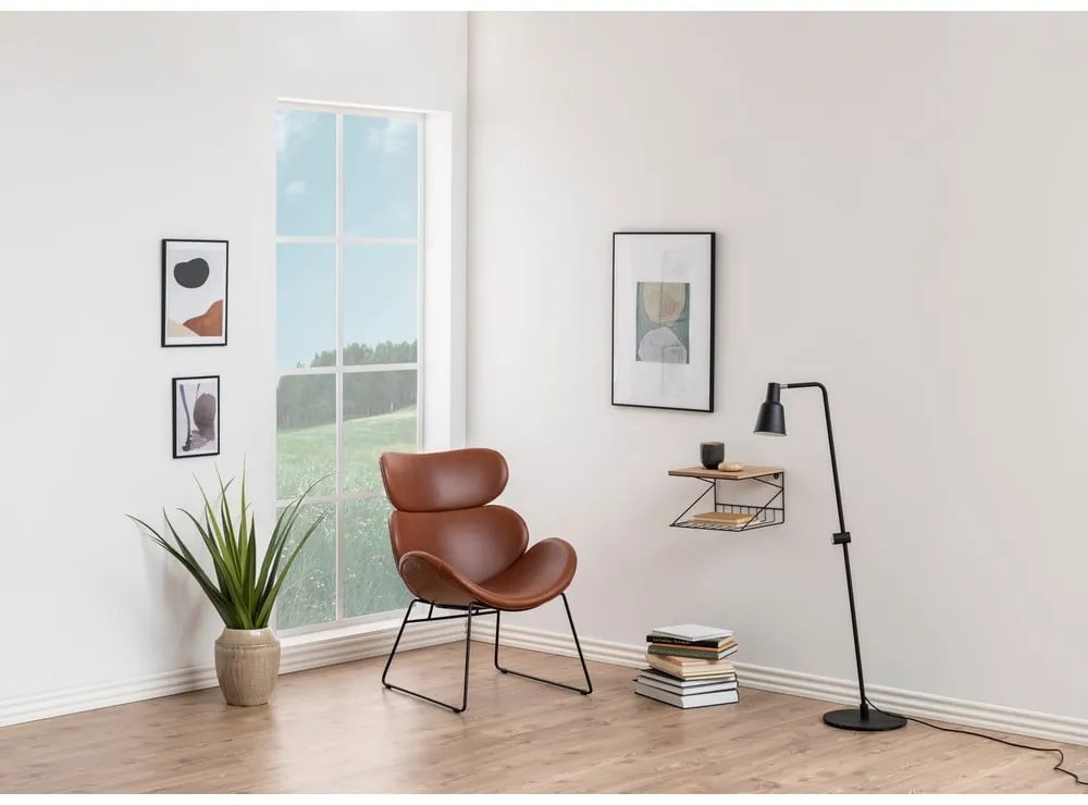 Poltrona in similpelle marrone con gambe nere Cazar - Actona