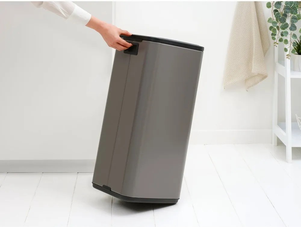 Cestino per la spazzatura grigio in acciaio touch 30 l Bo Touch – Brabantia