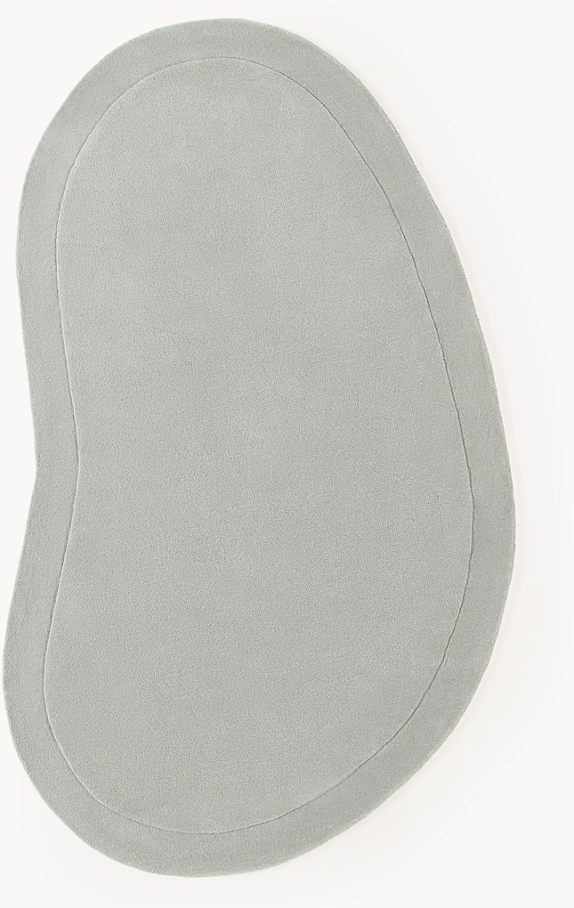 Tappeto in lana fatto a mano dalla forma organica Kadey