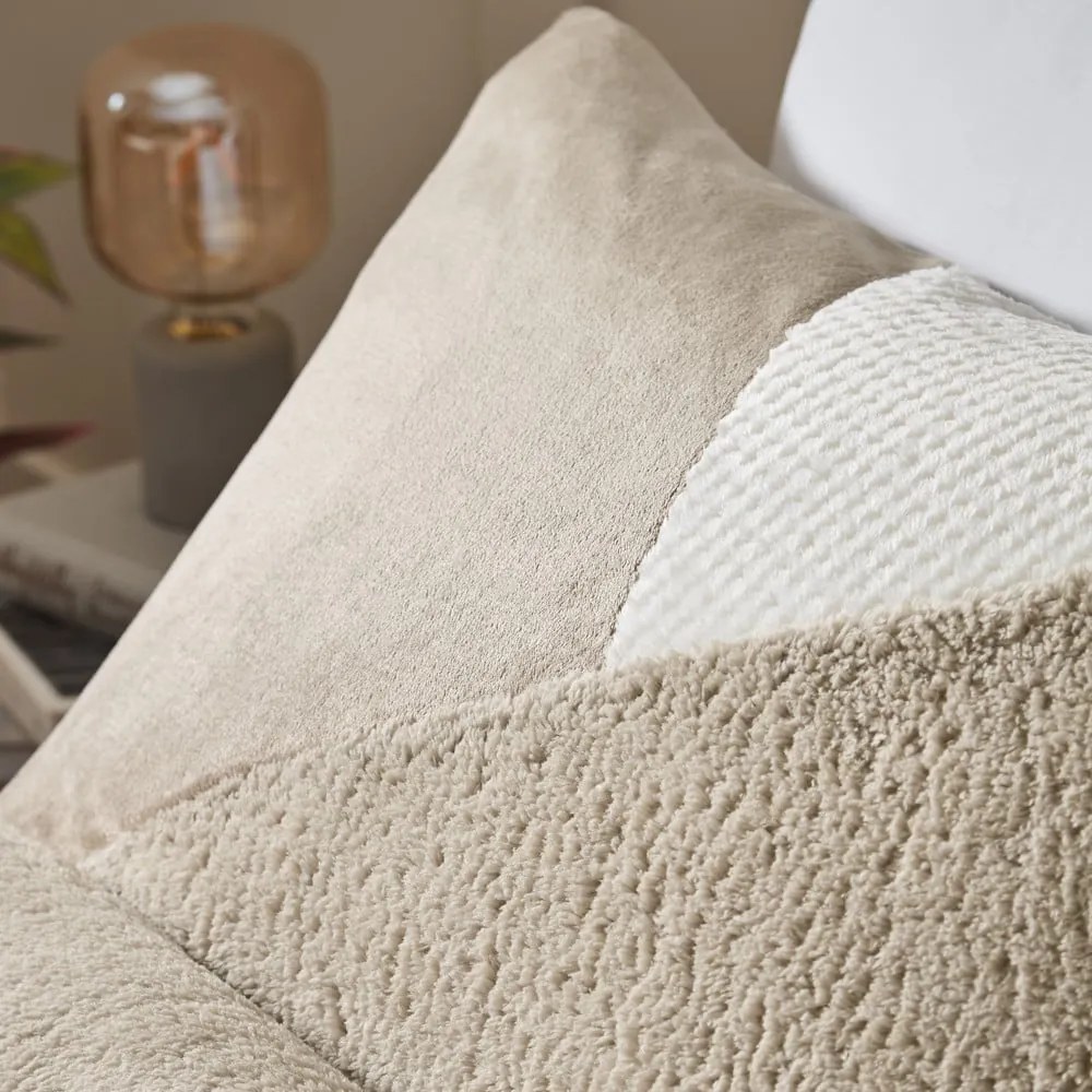 Biancheria da letto singola beige micro felpata 135x200 cm Larsson Geo - Catherine Lansfield