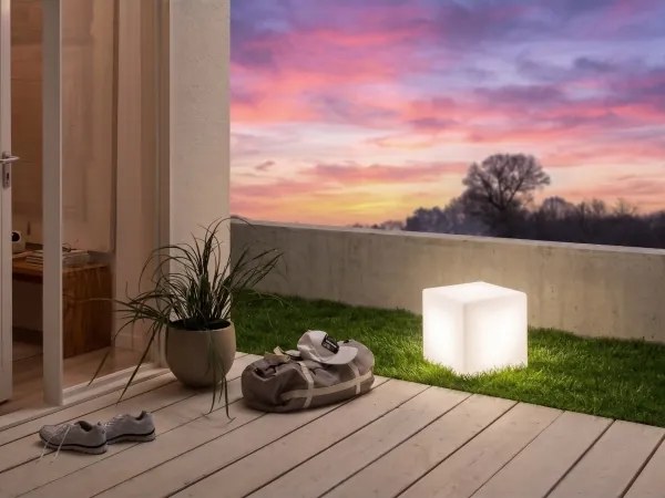 Eglo 900294 - Lampada da terra per esterno BOTTONA 1xE27/15W/230V 30x30 cm IP65