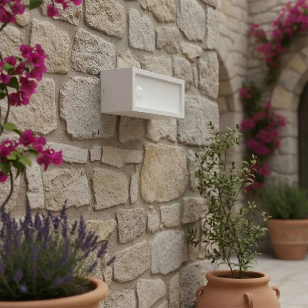 Applique con Sensore Movimento E27 IP65 FLUTE per esterno - Bianca