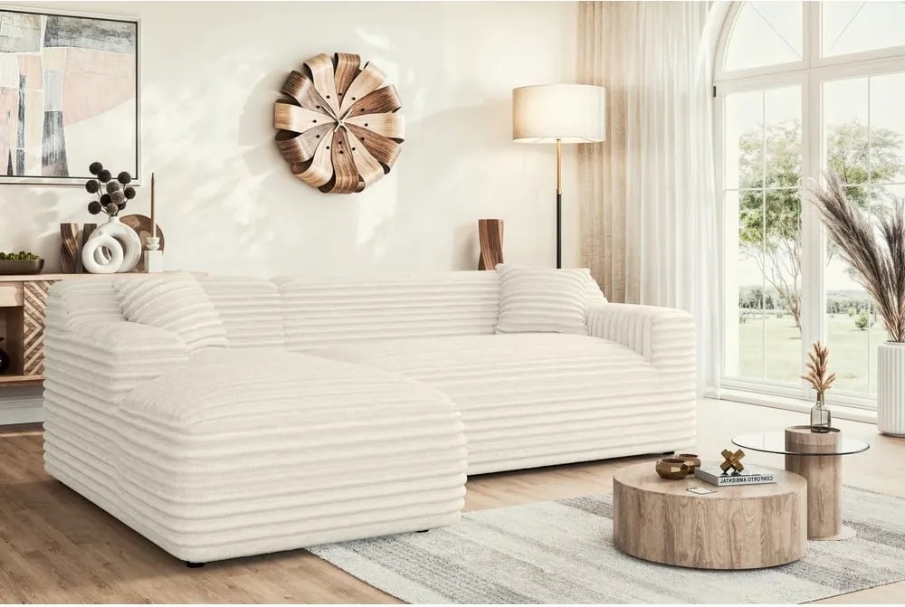 Divano angolare color crema (con penisola a sinistra e chaise lounge) rivestito in velluto a coste Martin – Ropez