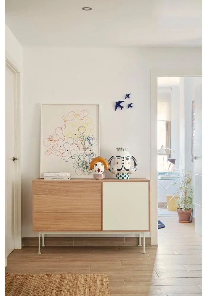 Cassettiera bianco crema con impiallacciatura in rovere, larghezza 128 cm Yoko - Teulat