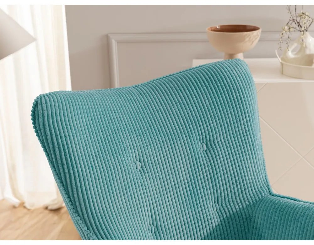 Poltrona turchese con rivestimento in velluto a coste Niko – Ropez