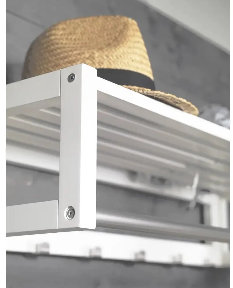 Attaccapanni bianco in legno di quercia con ripiano e 6 ganci Confetti - Rowico