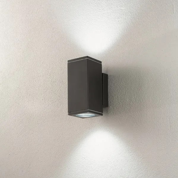 Applique NEVADA 9x12 cm per esterni in alluminio Nero con diffusore in vetro